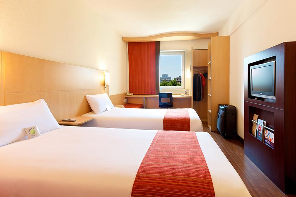 Ibis Leshan City Center Exterior foto
